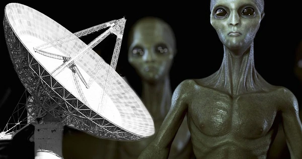 Giật mình những lần người ngoài hành tinh suýt bị "tóm sống" 