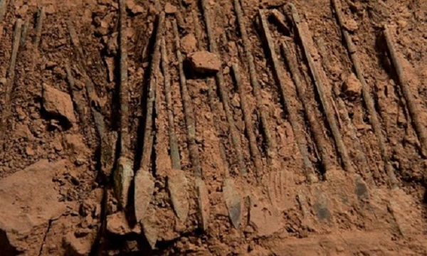 Vì sao vũ khí trong mộ Tần Thủy Hoàng 2.000 năm vẫn sáng bóng?