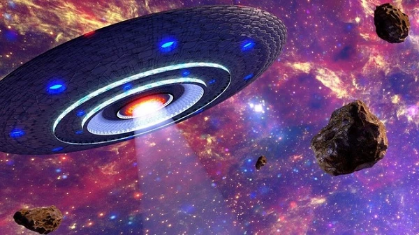 Tuyên bố chấn động cách người ngoài hành tinh xuyên không đến Trái đất