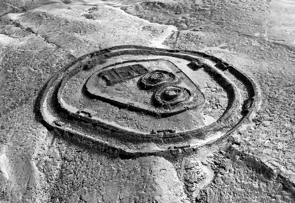 Tiết lộ sự thật đằng sau những vòng tròn bí ẩn 2.300 tuổi