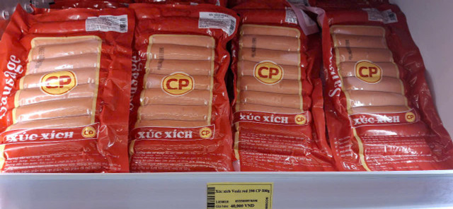 Xúc xích CP đầy ắp tại siêu thị Thành Đô xuc-xich-cp-110717.jpg