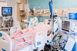 Nam du khách Úc ngừng tuần hoàn ngoại viện, hồi phục sau 5 ngày