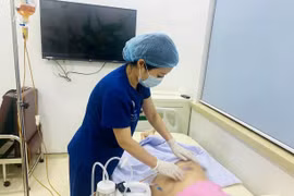 Nhiều người áp xe, nhiễm trùng muộn sau 5- 10 năm tiêm chất làm đầy