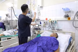 Cứu sống bệnh nhân đa chấn thương nguy kịch sau vụ nhảy cầu Bãi Cháy