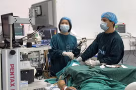 Tự ý ngừng thuốc viêm gan B, người đàn ông 67 tuổi suy gan cấp
