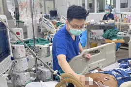 Hạ thân nhiệt cứu người đàn ông 46 tuổi ngừng tim do điện giật