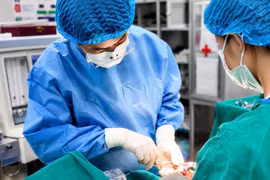 Khám răng định kỳ phát hiện sớm nang xương hàm 