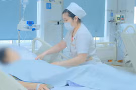 Dùng thuốc tránh thai, người phụ nữ 49 tuổi nguy kịch vì tắc động mạch phổi
