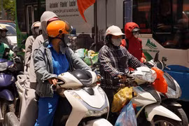 Ngày 28/9, Bắc Bộ nắng nóng, Nam Bộ mưa dông
