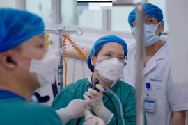 Răng lung lay rơi vào đường thở, cụ ông 90 tuổi đối mặt nguy cơ suy hô hấp