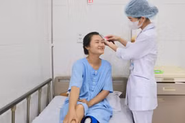 Đau vùng gối trái, cô gái không ngờ bong điểm bám dây chằng chéo