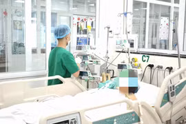 Sung huyết toàn thân vì sốt xuất huyết dengue nguy kịch