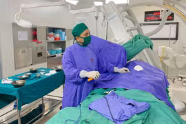 Tim đập lỗi nhịp 15 năm, người phụ nữ triệt đốt ổ loạn nhịp, tránh suy tim