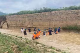 Nhiều trẻ tử vong do đuối nước, Bộ Y tế yêu cầu khẩn siết an toàn sông, hồ