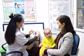 Trẻ co giật do cúm A tuy lành tính nhưng cần theo dõi sát