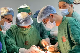 Kịp thời cứu sống nam thanh niên bị chấn thương tim