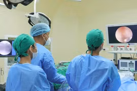 Mới 23 tuổi đã liệt chân, mất kiểm soát tiểu tiện vì thoát vị đĩa đệm