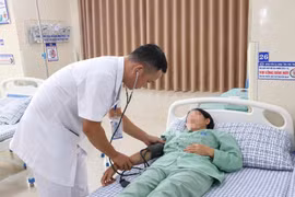 U góc hàm không đau, 5 tháng sau phát hiện ung thư tuyến mang tai