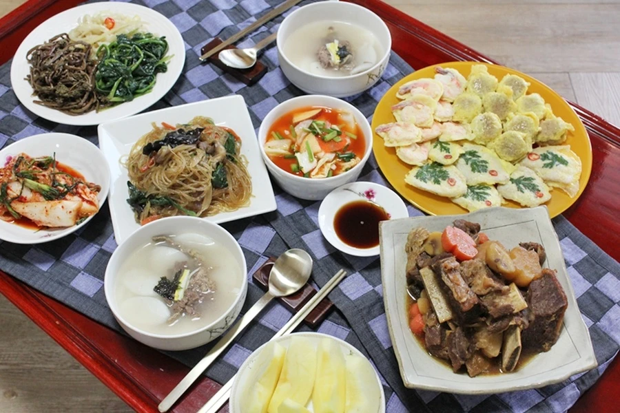 10 món ăn Tết của người Hàn Quốc