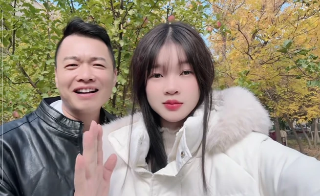 Chồng cũ Hằng Du Mục khoe bạn gái mới kém 26 tuổi