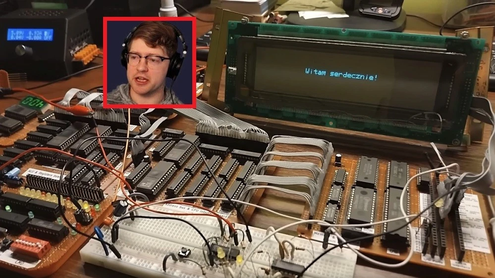 Tay chơi DIY bá đạo với màn tự làm CPU bằng chip nhớ cũ