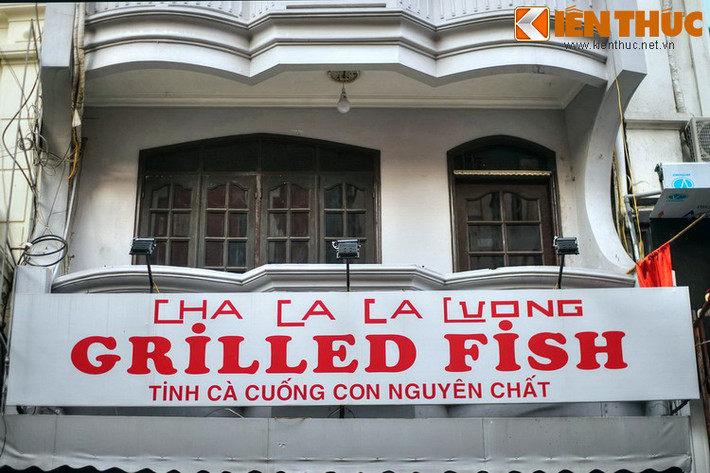 Dù vậy, không giống như một thế kỷ trước, dựa trên công thức học từ Chả Cá Lã Vọng mà ngày nay nhiều nhà hàng chả cá mọc lên khắp Hà Nội, trong đó có một nhà hàng đối diện với cơ sở gốc trên phố Chả Cá...