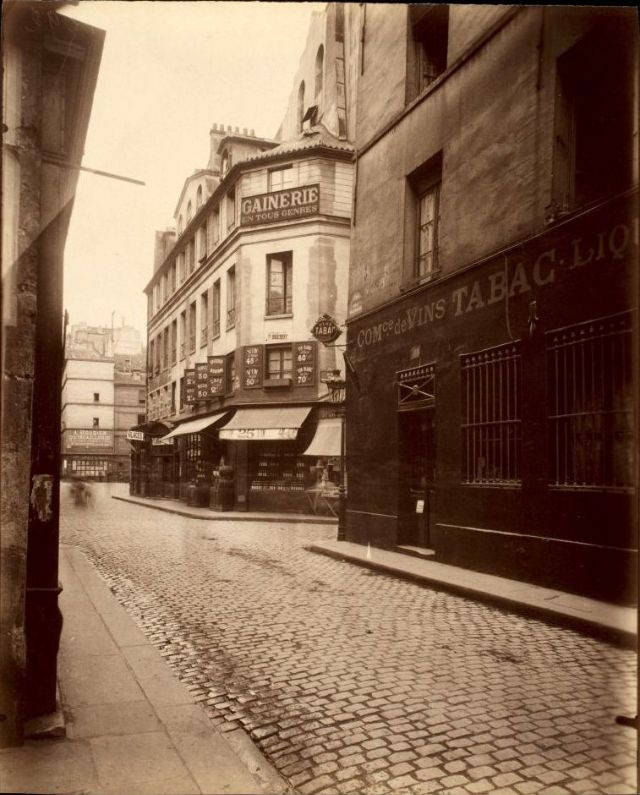 Khung cảnh ở phố Beaubourg, Paris năm 1901.