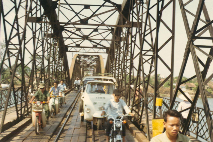 Cầu Ghềnh ở Biên Hòa, Đồng Nai.
