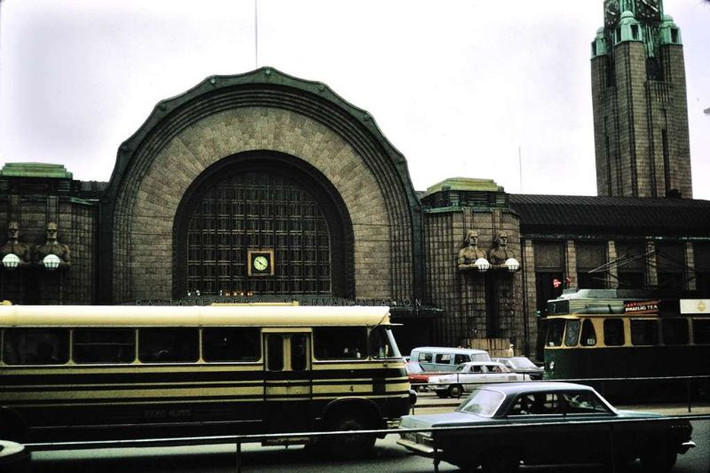Nhà ga trung tâm Helsinki, 1968. Ảnh: Vintag.