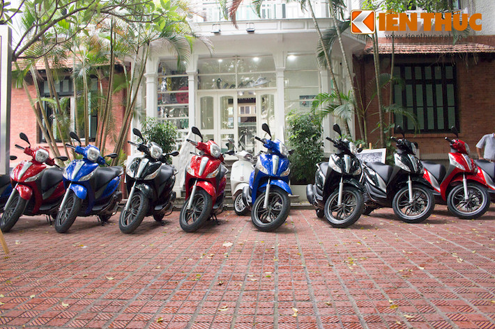 Trong buổi lễ giới thiệu Piaggio Medley S 150 ABS mới tại Hà Nội vào tuần qua, Piaggio Việt Nam đã bố trí một buổi trải nghiệm mẫu xe tay ga được coi là đối thủ "xứng tầm" nhất của Honda SH150i.