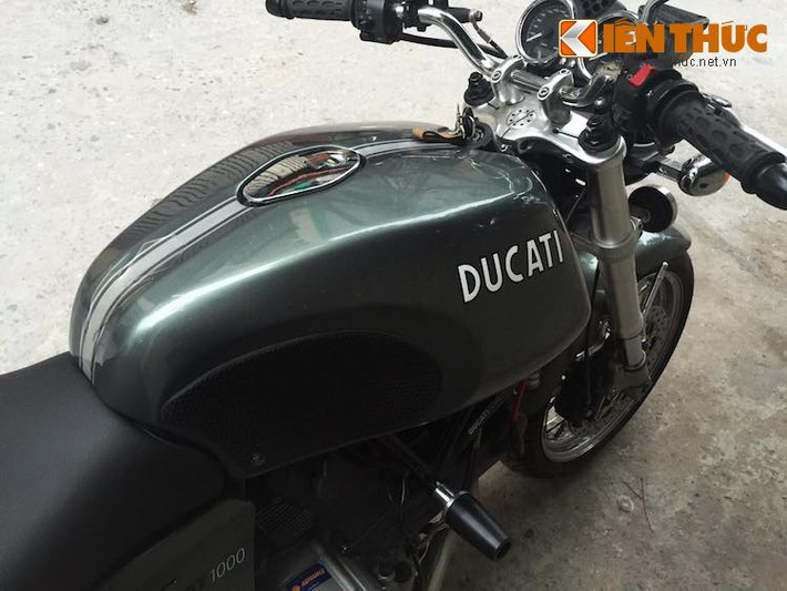 Bình xăng của GT1000 có kích thước khá lớn, với thiết kế gợi nhớ về chiếc xe đua Ducati của tay đua Mike Hailwood đã từng sử dụng để chiến thắng giải đua cực nguy hiểm Isle of Man năm 1978.