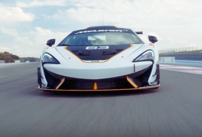 Hiện McLaren chưa công bố các thông số kỹ thuật chính xác của chiếc xe, tuy nhiên xét tới cách đặt tên của hãng, nhiều khả năng 570S Sprint sẽ vẫn có công suất tối đa 570 PS và mô-men xoắn cực đại 670 Nm như phiên bản thường.