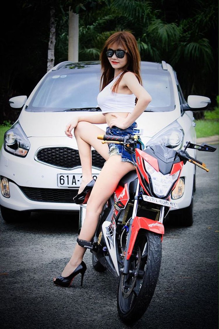 Honda Sonic 150R là "hậu duệ" của dòng hyper underbone Sonic 125 nổi tiếng, được dân chơi xe trên khắp khu vực Đông Nam Á, trong đó có Việt Nam ưa chuộng.