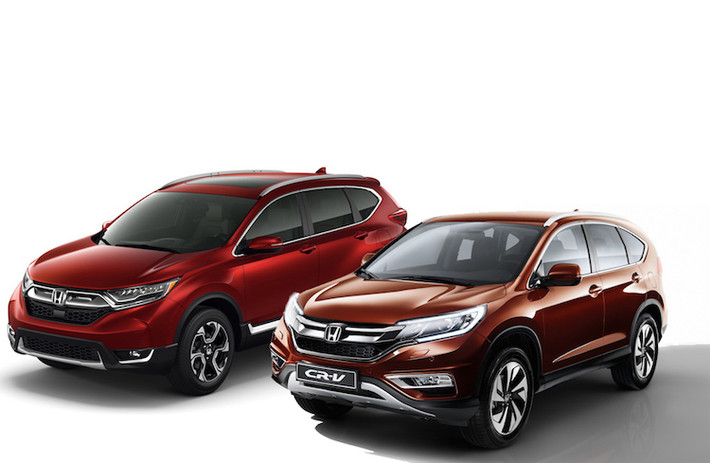 Với tổng cộng 345.647 chiếc được bán ra vào năm ngoái chỉ tính riêng tại thị trường Mỹ, Honda đã chứng minh rằng chiếc CR-V thế hệ thứ 4 vẫn còn rất "hút khách". Chính vì vậy với Honda CR-V 2017 thế hệ mới, hãng đã chỉ tập trung cải tiến mọi chi tiết của chiếc xe, thay vì thiết kế lại hoàn toàn như hãng đã làm với Civic.