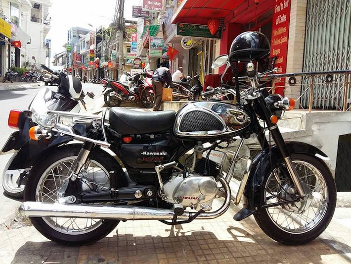 Kawasaki B1L 125 là một mẫu môtô cổ điển, được sản xuất trong khoảng từ năm 1965 tới 1976. Đối thủ trực tiếp mà chiếc xe hướng tới đó là dòng CB125 Benly của Honda.