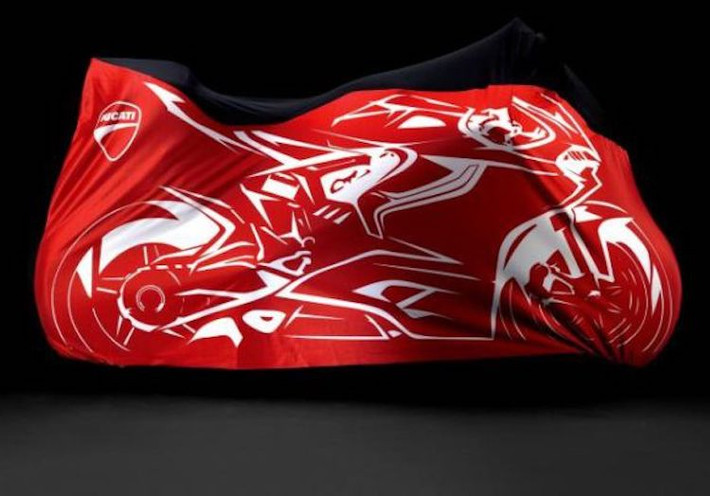 Tại triển lãm EICMA diễn ra tại Milan vào tháng sau, Ducati sẽ tung ra một chiếc siêu môtô đỉnh cao mới, với cấu hình cực "khủng", thậm chí có thể đánh bại cả những xe đua chuyên nghiệp tại giải World Superbike Championship. Hiện nay, tên gọi của chiếc xe chưa được công bố nhưng ở bên trong nội bộ Ducati, dự án superbike này có tên mã là Ducati Project 1408.