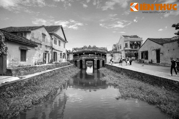 Không chỉ là di tích lịch sử mang tính biểu tượng của phố cổ Hội An, Chùa Cầu còn gắn với một giai thoại ly kỳ về một loài thủy quái vô cùng đáng sợ.