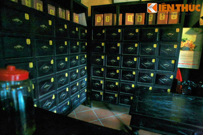 Ngược dòng lịch sử, sau sự kiện chống thuế năm 1908, nhà cổ Đức An chuyển sang bán thuốc Bắc, hòa vào việc buôn bán tấp nập cùng nhiều hiệu thuốc Bắc ở Hội An, song vẫn là điểm hẹn gặp gỡ của các chí sĩ yêu nước trong khu vực.