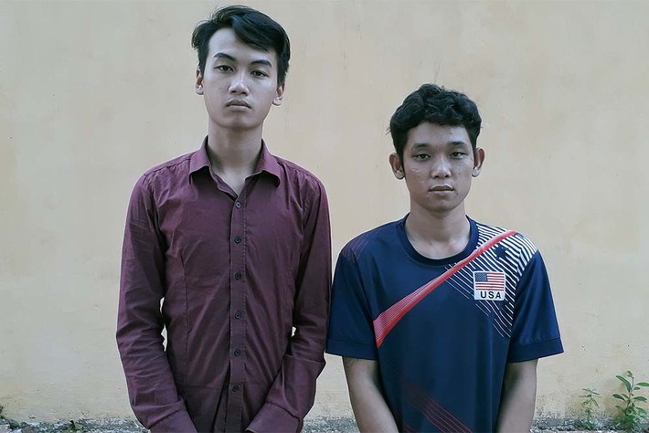 Nhóm đối tượng gồm Trần Chí Khang (21 tuổi, ngụ TP Cao Lãnh), Trương Quan Trường (21 tuổi), Huỳnh Văn Chí (22 tuổi, cùng ngụ TX Hồng Ngự) và Nguyễn Duy Tân (19 tuổi), Nguyễn Minh Nhật (24 tuổi, cùng ngụ huyện Thanh Bình).