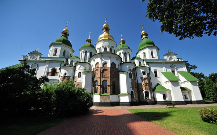 Điều này được coi như một minh chứng cho lòng biết ơn của ông với người dân Novgorod – những người đã giúp ông bảo vệ ngôi vua vào năm 1019.
