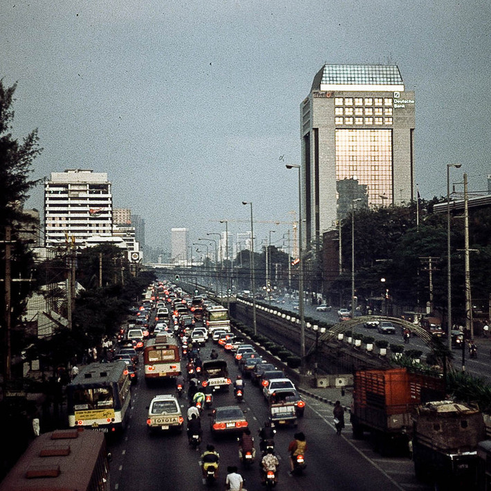 Đường Sathorn.