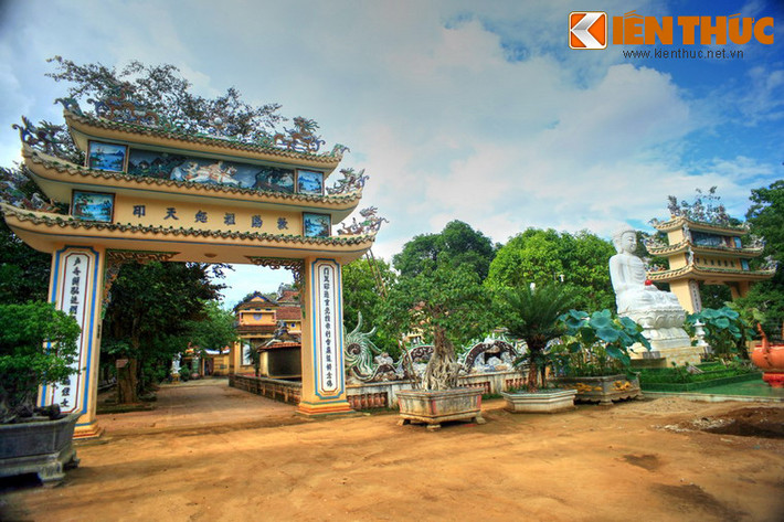Từ năm 1695 đến nay chùa cũng trải qua 7 lần trùng tu vào các năm 1717, 1827, 1910, 1918, 1959, 1992, 2000, trong đó vào năm 1959 chùa đã được xây dựng lại gần như toàn bộ do bị hư hỏng nặng nề năm 1947.
