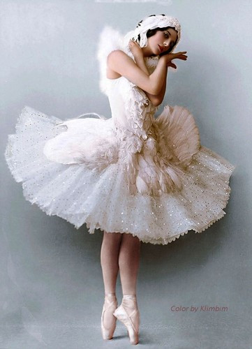 Anna Pavlova trong tư thế "thiên nga đang chết". Ảnh: Vintag.