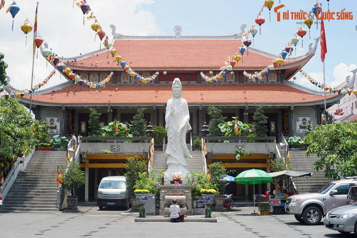 2. Do hai tăng sĩ người gốc Nam Định sáng lập. Hai hòa thượng cùng quê Nam Định là Thích Tâm Giác và Thích Thanh Kiểm đã sáng lập chùa năm 1964, sau quá trình tu học tại Nhật Bản.