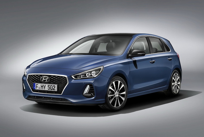 Hyundai i30 hatchback là phiên bản đầu tiên được ra mắt của dòng sản phẩm i30 thế hệ mới với nhiều model khác nhau, trong đó có bản thể thao i30 N. Là mẫu xe mới nhất của Hyundai, việc thiết kế, phát triển, thử nghiệm và sản xuất i30 được thực hiện hoàn toàn tại châu Âu.