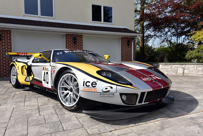 Hiện tại, chiếc Ford GT1 này đang được rao bán với giá 915.000 USD (tương đương 20,4 tỷ). Có giá đắt hơn nhiều so với cả một chiếc Ford GT thế hệ mới nhất, người sở hữu Ford GT1 sẽ không chỉ sở hữu một chiếc xe đua với hiệu năng mà ít mẫu siêu xe dân dụng nào có thể sánh được, mà còn là một trong những siêu xe hiếm nhất Thế giới.