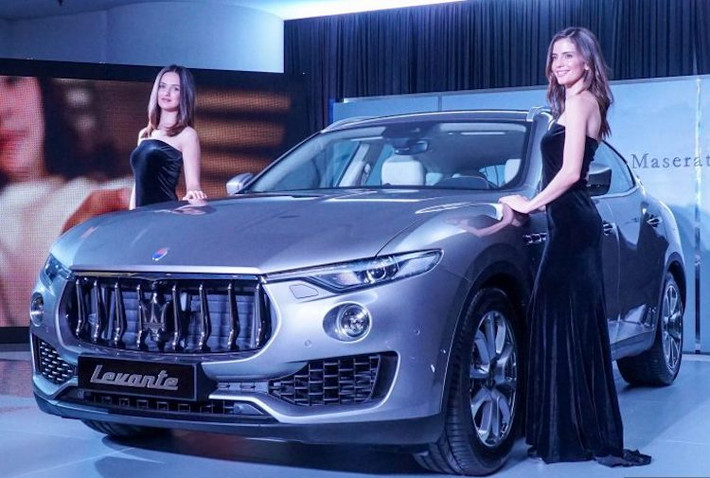 Tại Malaysia và nhiều khả năng là các nước Đông Nam Á khác, Levante sẽ chỉ có đầy đủ các phiên bản chạy xăng. Là một mẫu xe SUV cao cấp, Levante cũng được trang bị sẵn các hệ thống như giữ ga tự động thông minh, cảnh báo va chạm, phanh tự động, cảnh báo chuyển làn, cảnh báo điểm mù, camera 360 độ...
