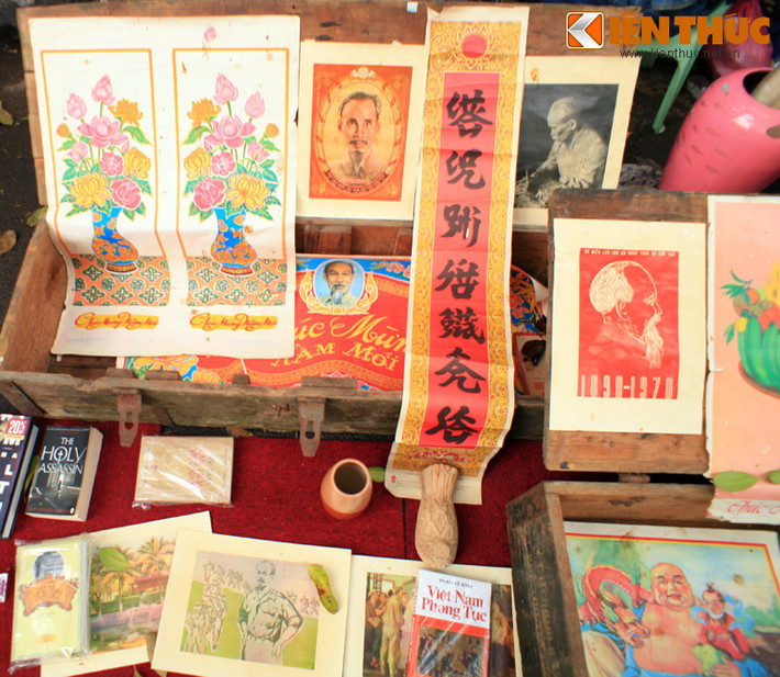 Chẳng hạn những bức tranh Tết thời bao cấp.