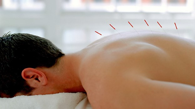 Nếu nghi ngờ nguyên nhân gây ra tình trạng rối loạn là do tác dụng phụ các loại thuốc chống suy nhược, biện pháp châm cứu sẽ làm giảm bớt hậu quả.