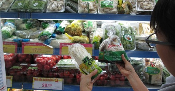 Nấm: Một số nhà sản xuất Trung Quốc làm mọi thứ có thể miễn là có lợi nhuận, trong đó có việc dán nhãn bừa bãi để hô biến nấm thường thành nấm hữu cơ. Nếu tìm hiểu trên mạng sẽ thấy có nhiều loại nấm bí ẩn chỉ có ở Trung Quốc.